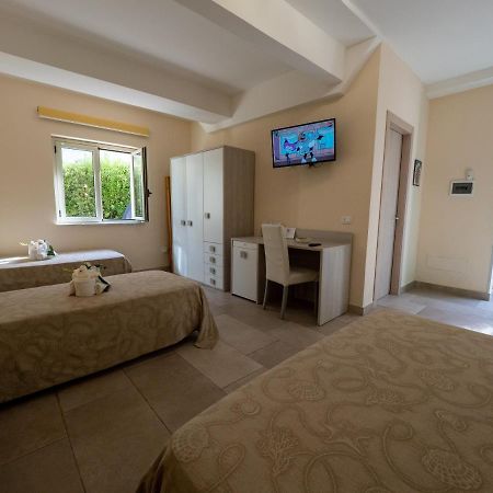 كوريليانو كالابرو B&B Villa Lisa المظهر الخارجي الصورة