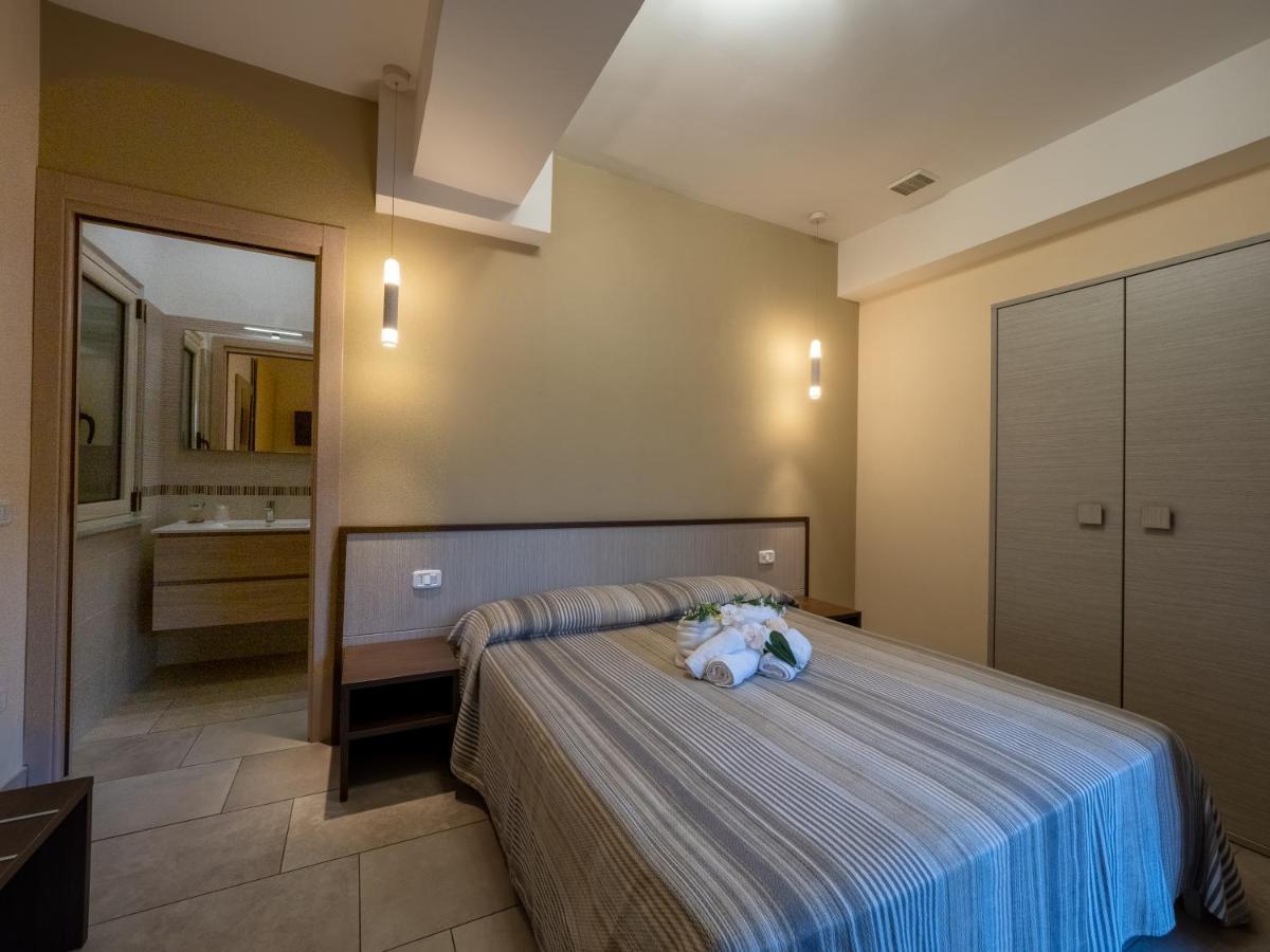 كوريليانو كالابرو B&B Villa Lisa المظهر الخارجي الصورة