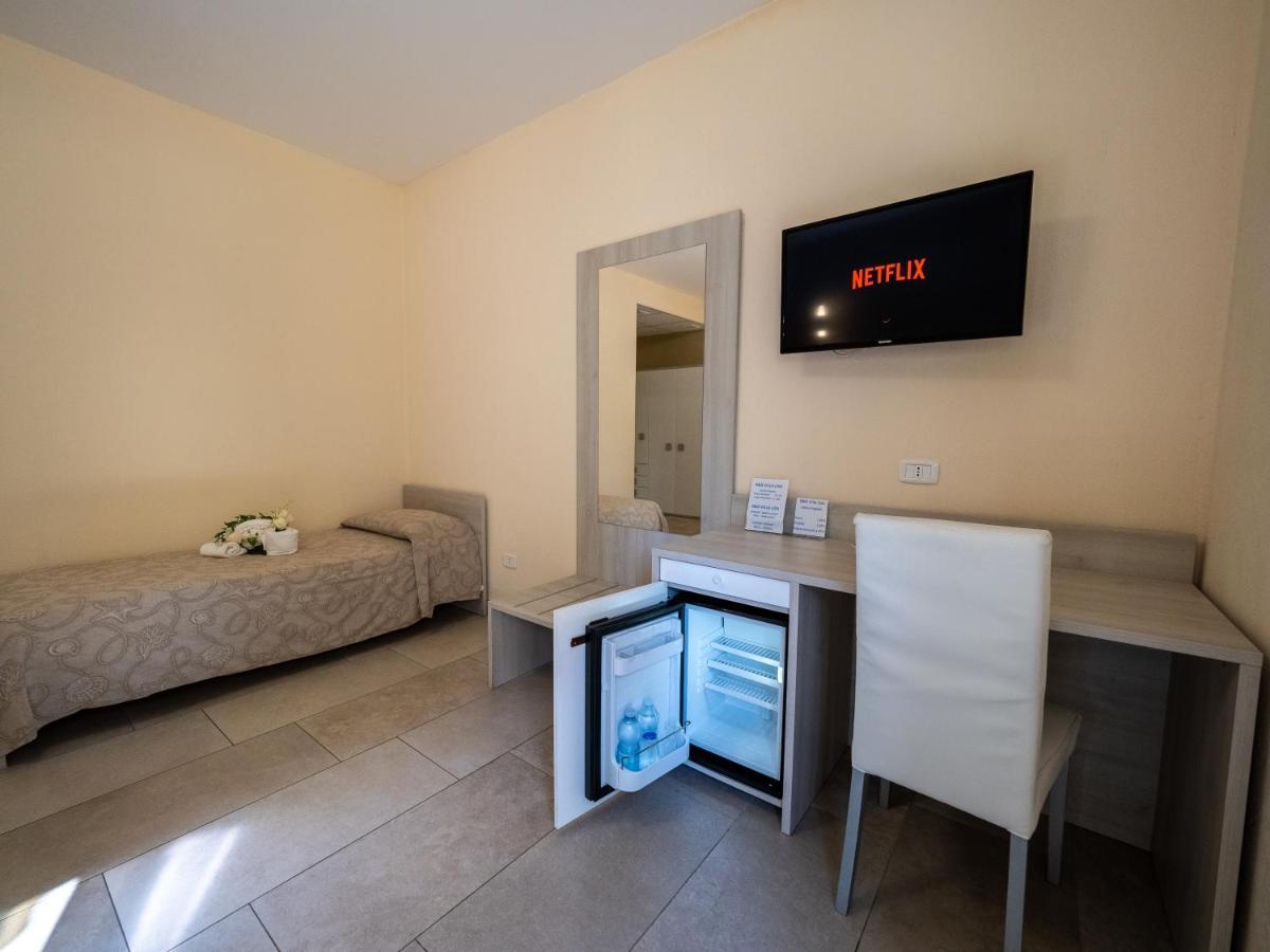 كوريليانو كالابرو B&B Villa Lisa المظهر الخارجي الصورة
